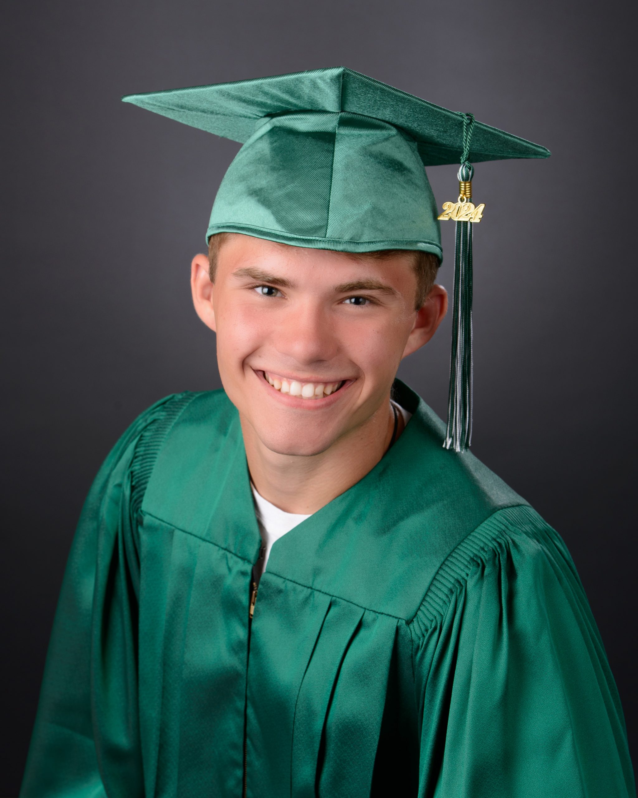 2024 graduation gown and cap for Allen Park senior photo session