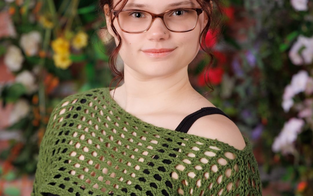 Senior Photography Session with Floral Backdrops in Wyandotte