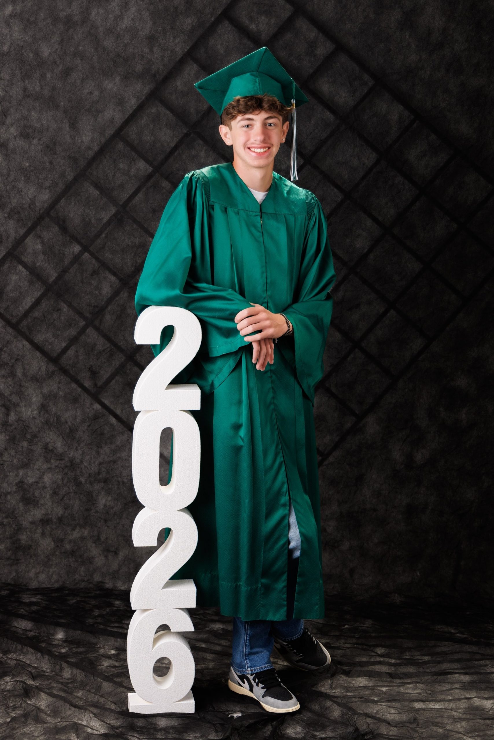 Allen Park Senior Gavin – Graduation & Music Portraits