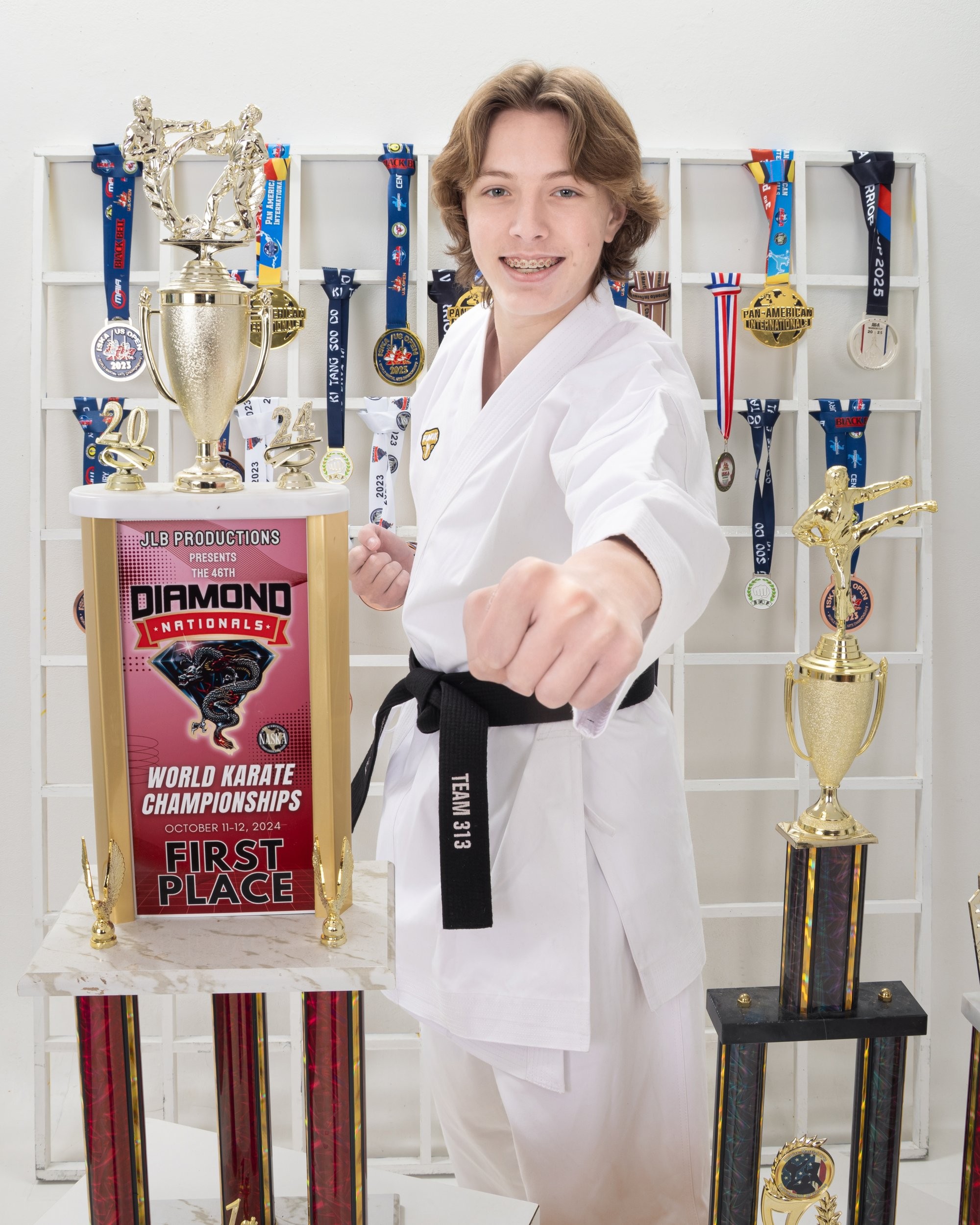 Allen Park Senior Karate Photo Session – Studio ONE Downriver Photography