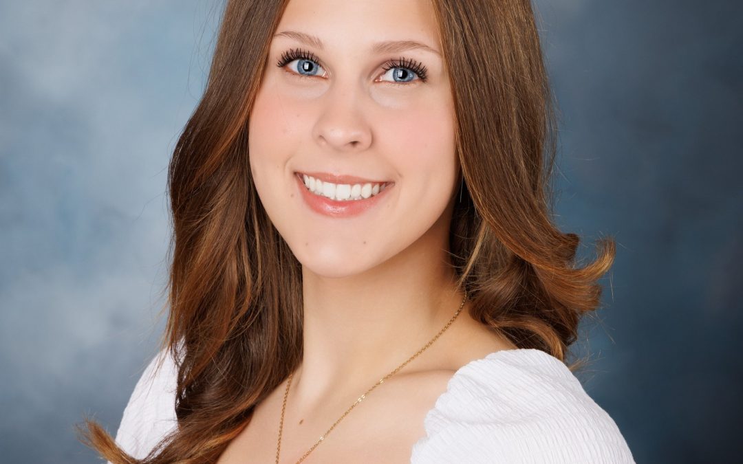 Cabrini Senior Isabella – Professional Portrait Photography