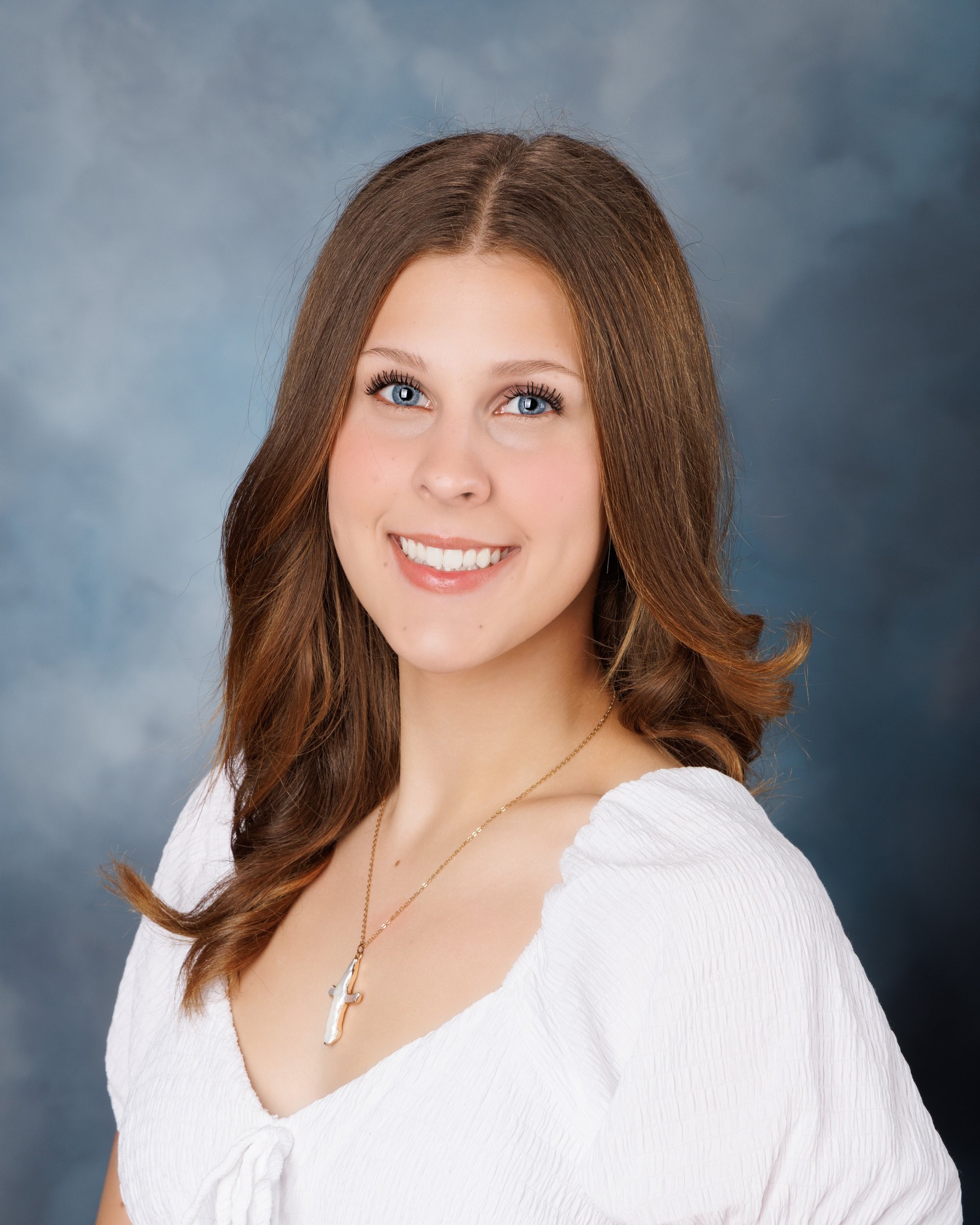 Cabrini Senior Isabella – Professional Portrait Photography
