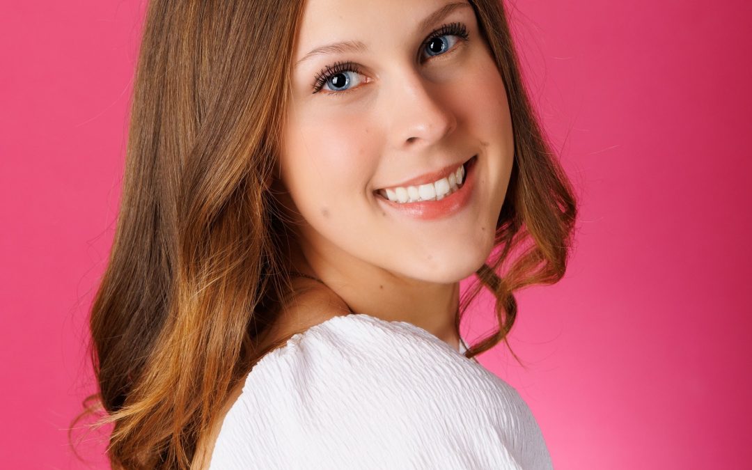 Downriver Senior Photography Session – Vibrant Portraits