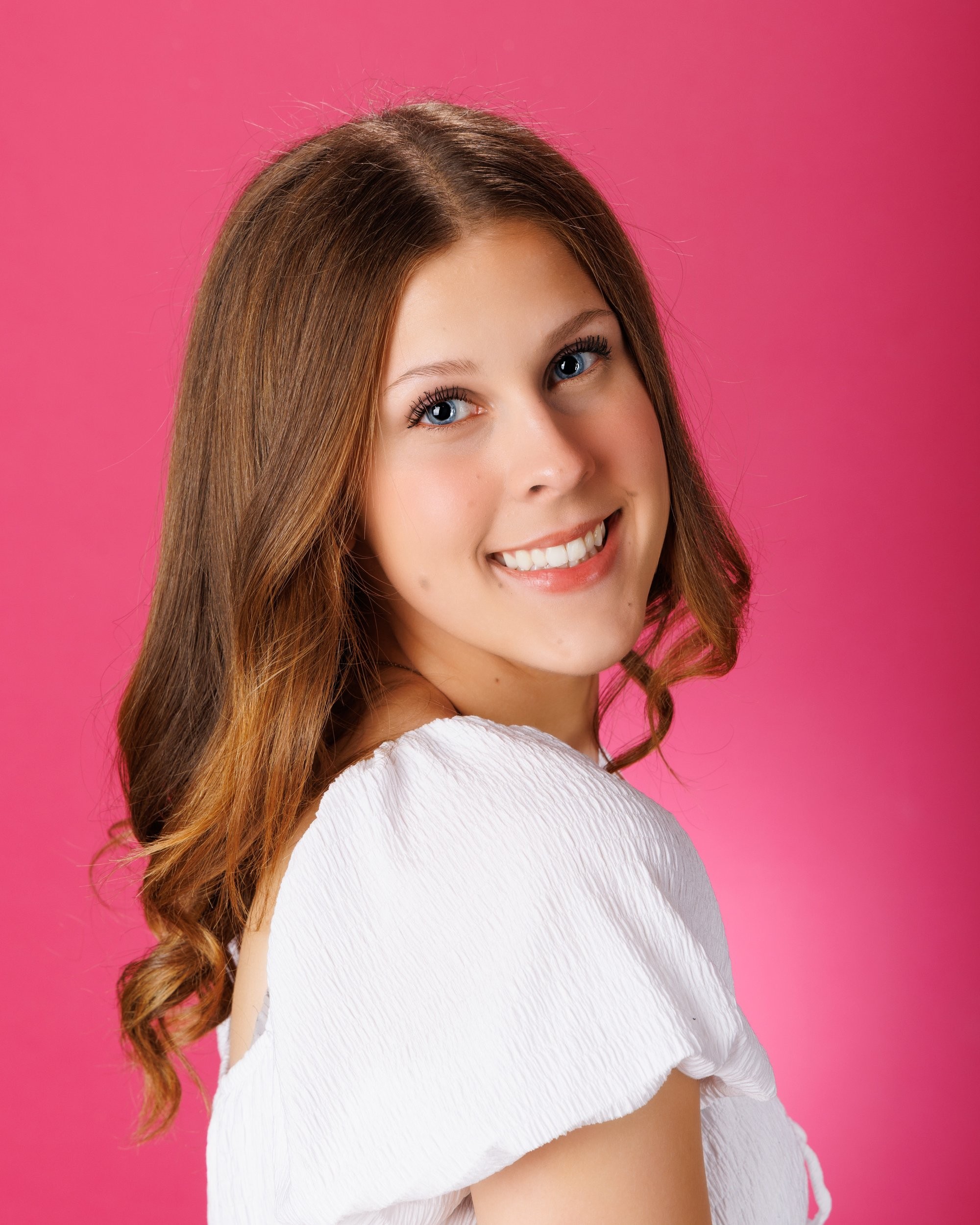 Downriver Senior Photography Session – Vibrant Portraits