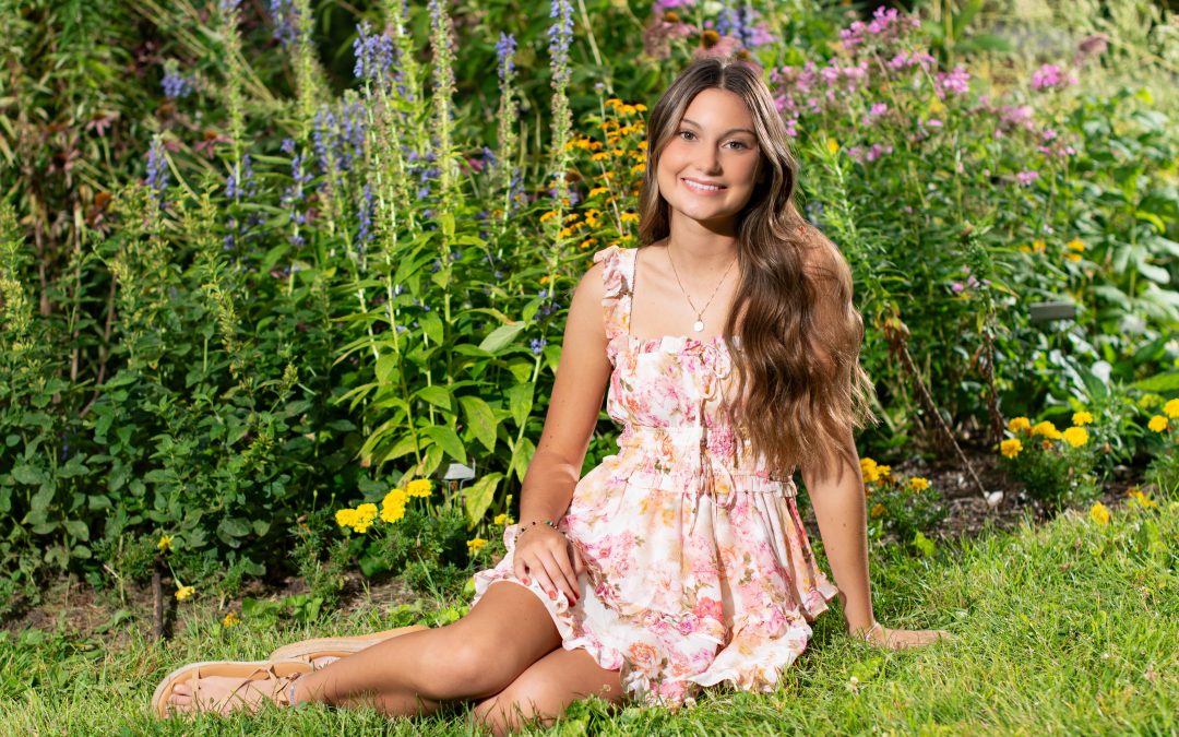 Evangeline Taylor Senior Photography Session – Wyandotte Studio
