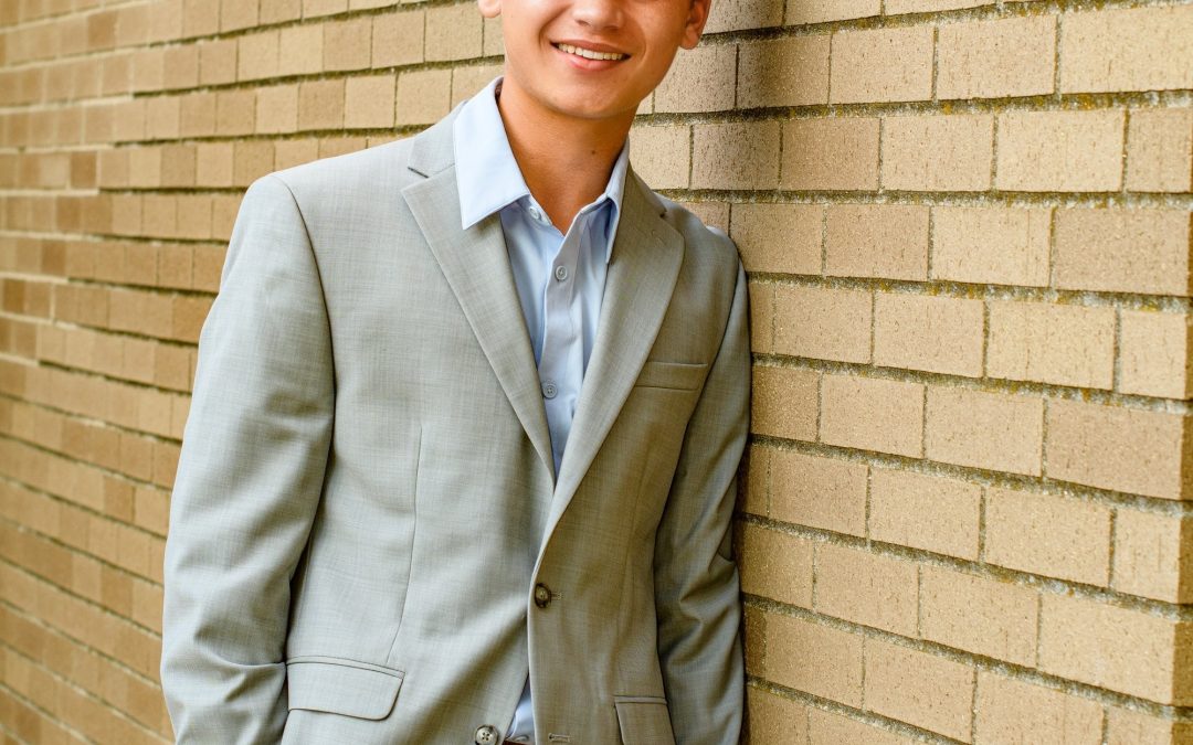 Grosse Isle High School Senior Photo Session – Capturing Memories