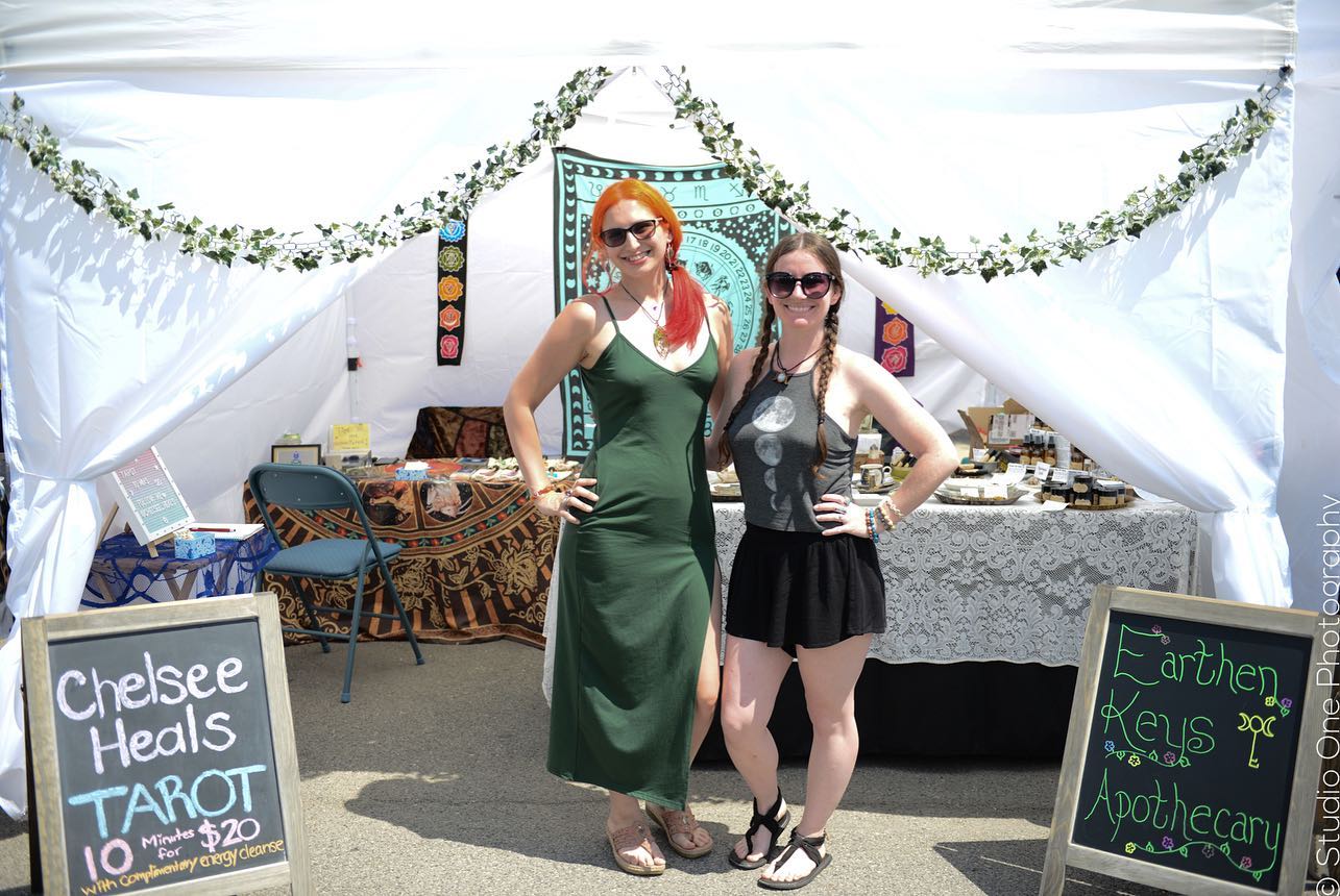 @wyandottestreetartfair is happening ! So happy to meet all these great vendors . . . . . @downtownwyandotte — image 3 of 4