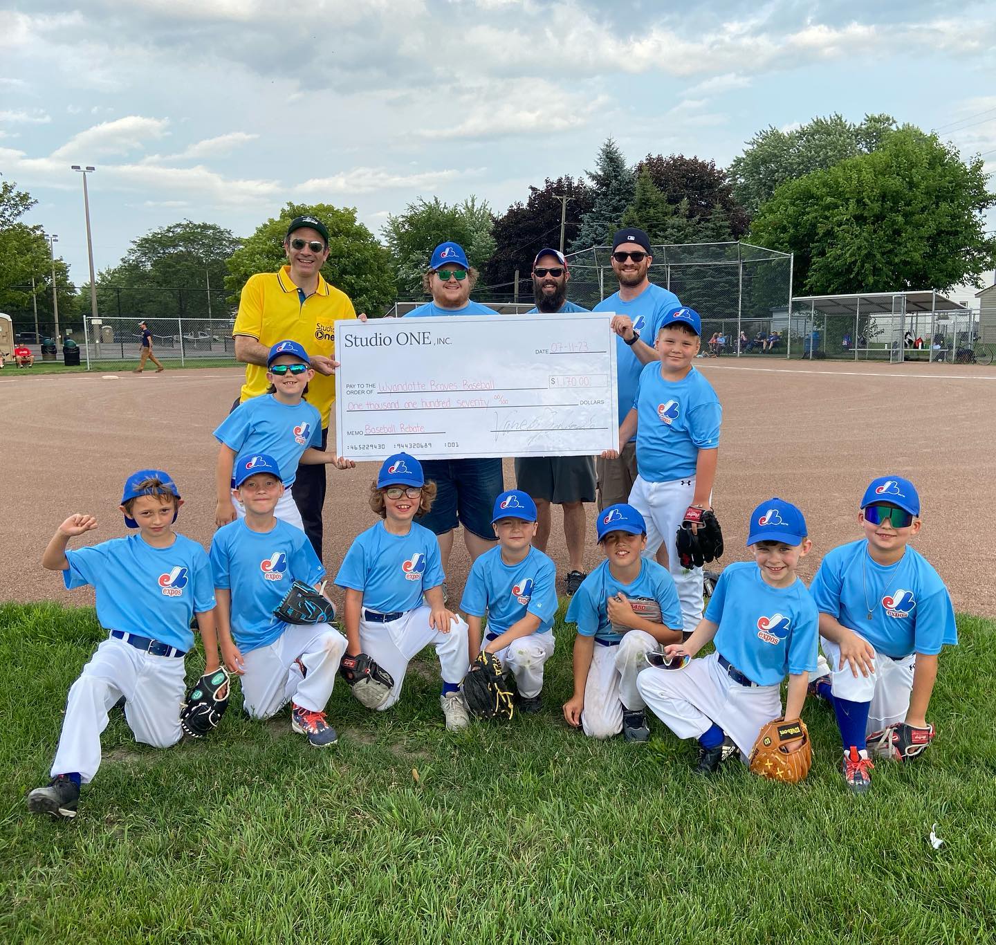 So happy to partner with Wyandotte Braves Baseball and Softball Association every year! We love giving back to our community teams!