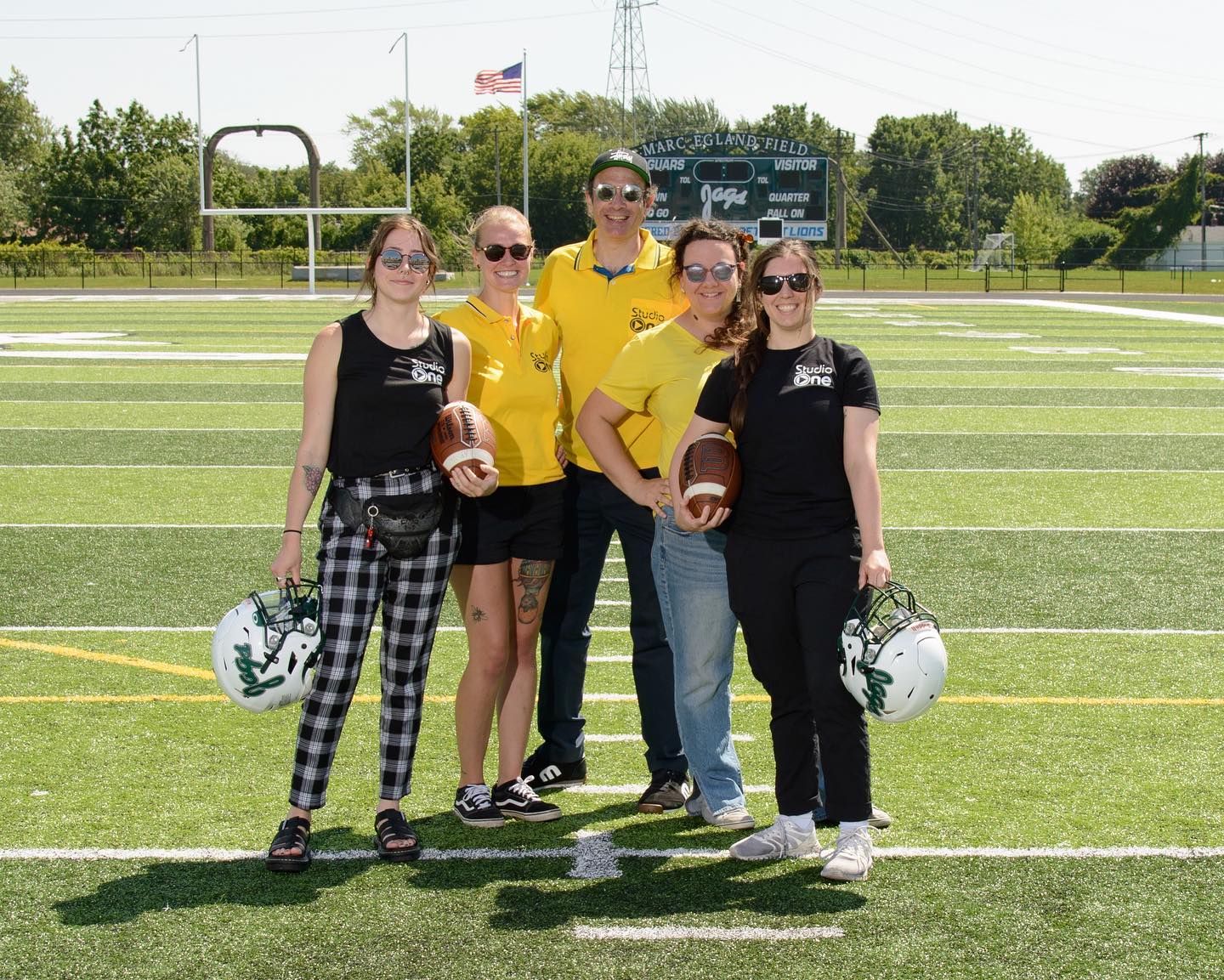 Had an awesome first day back at the new Allen Park High School Football Field for Football & Cheer Photos today! @allenpark.cheer @allenparkfootball — image 2 of 2