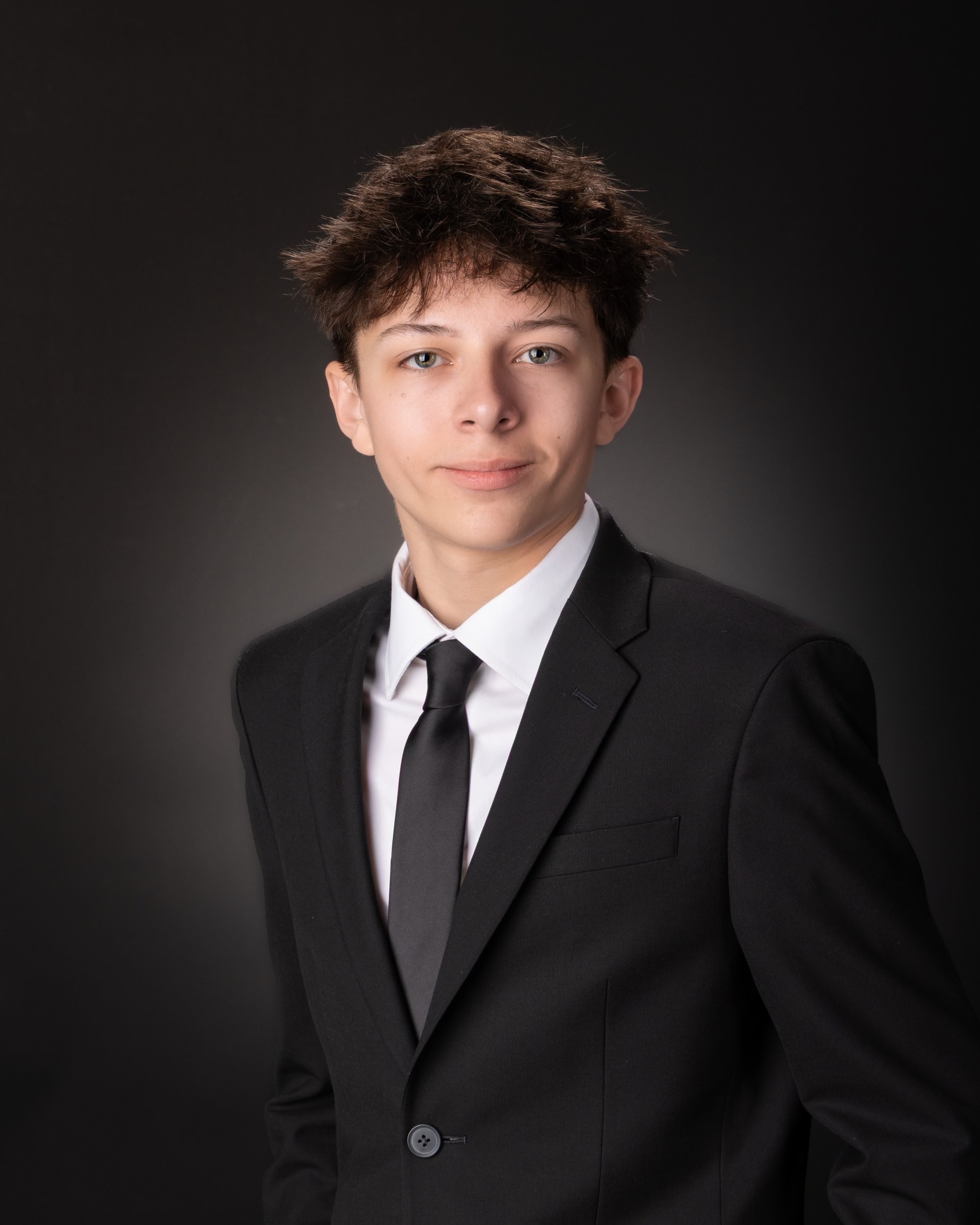 Southgate Senior Portraits: Formal & Casual Styles