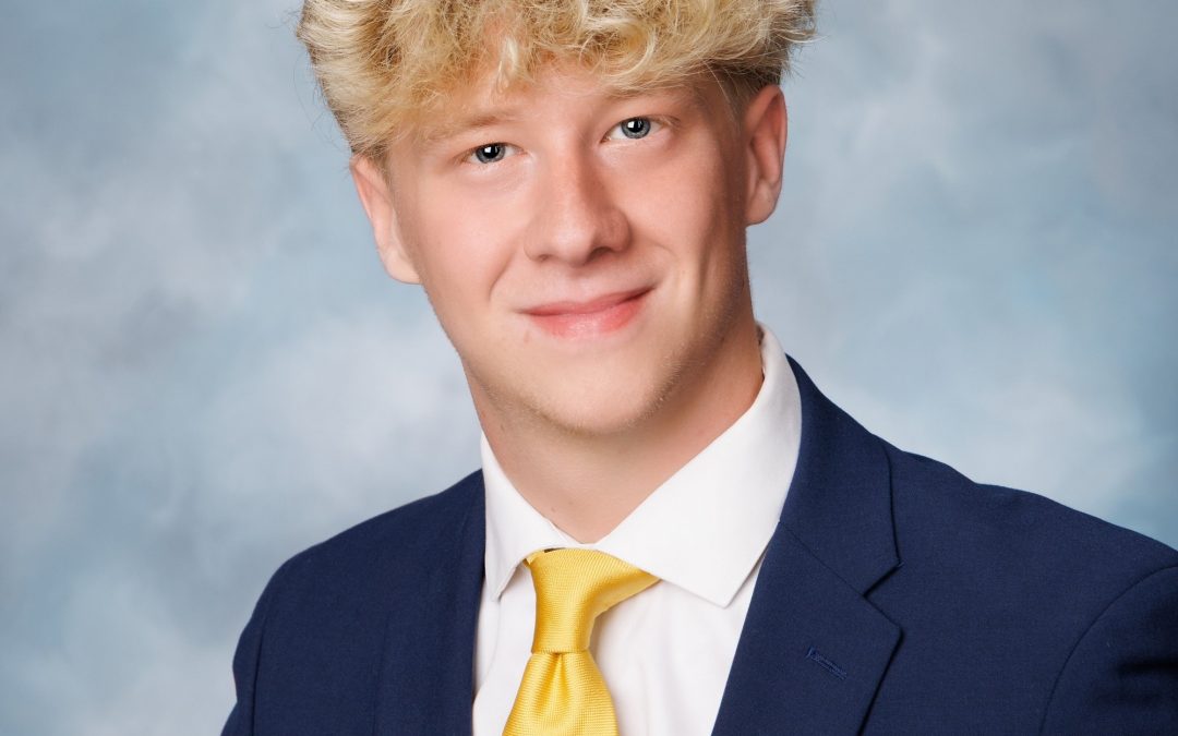 Trenton Senior Portrait Session: Landon’s Classic & Hockey-Themed Portraits