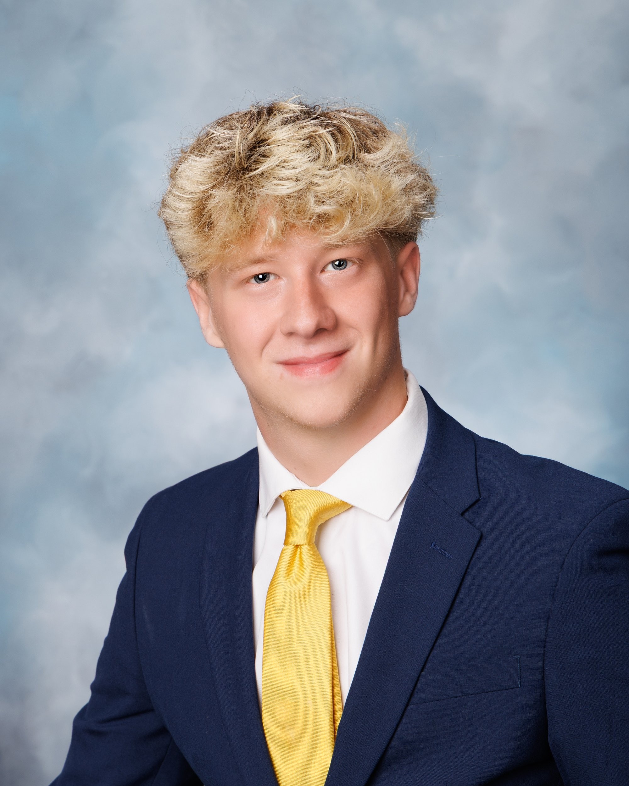 Trenton Senior Portrait Session: Landon’s Classic & Hockey-Themed Portraits