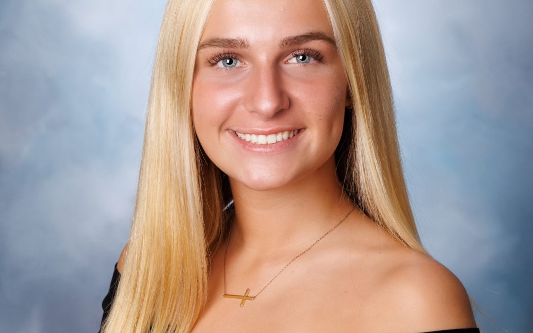 Trenton Senior Photography: Alencia’s 2026 Graduation Portraits